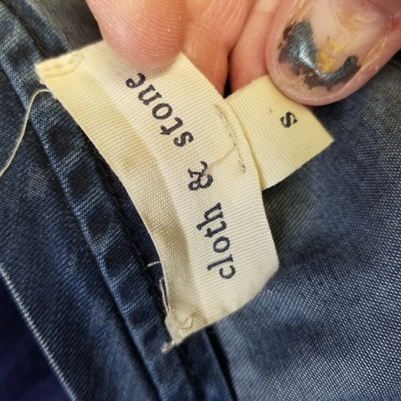 Cloth & Stone Anthropologie ikat chambray - Picture 7 of 8